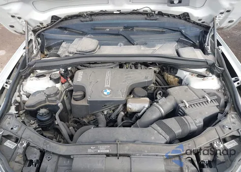 2014 BMW X1 xDrive28I из США, поврежденный, VIN WBAVL1C56EVY18057